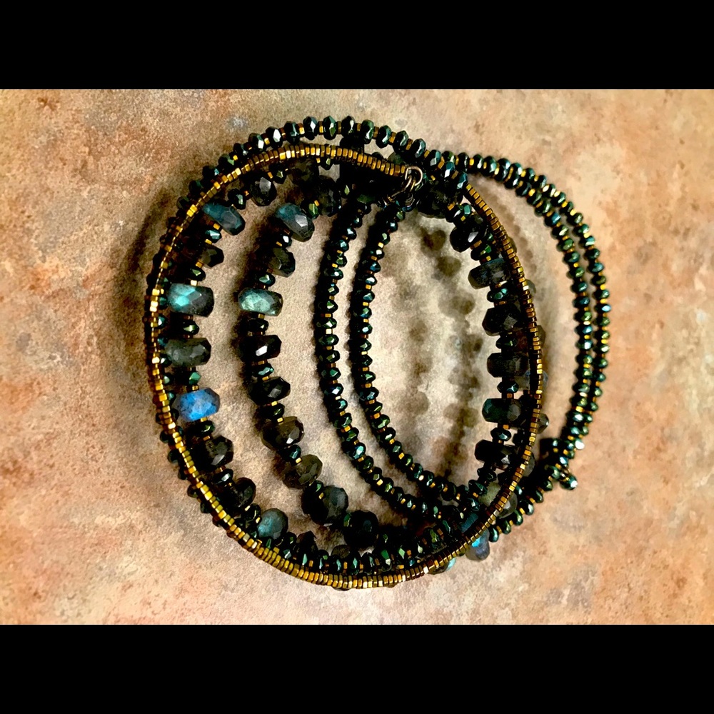 Labradorite bracelet with tiny square seed beads